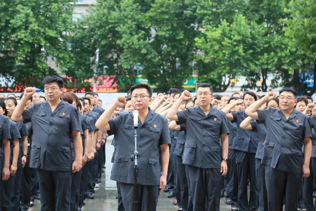 普洱茶平替引发市场混乱，消费者陷入选择困境与质量下降的夹缝中