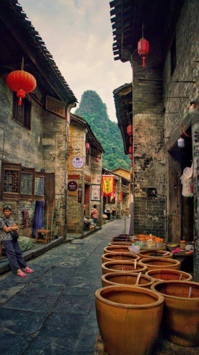 龙地逃生